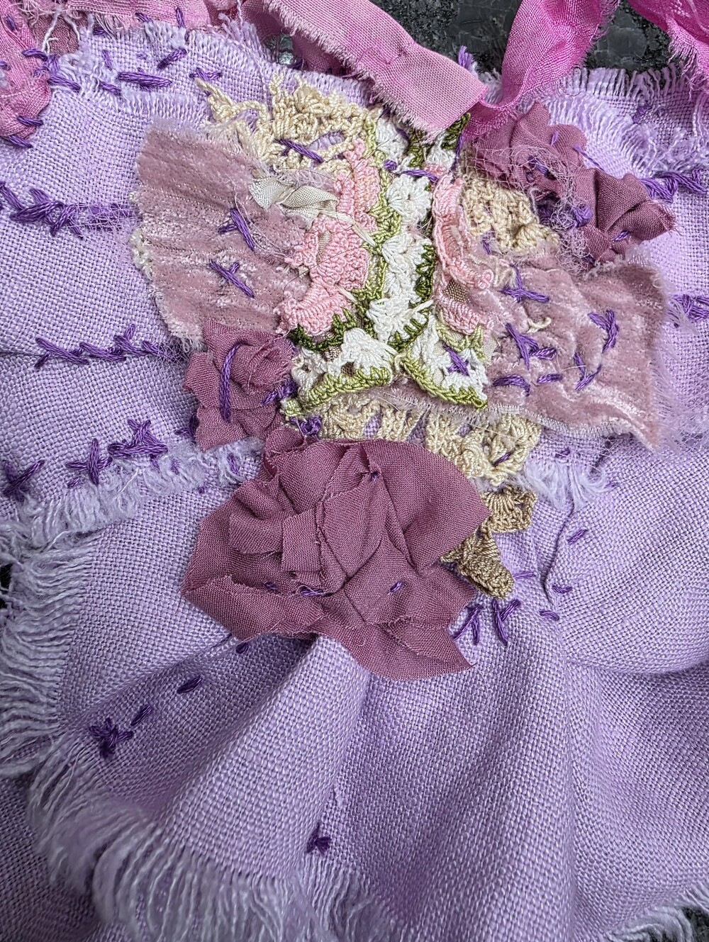 "Reserved" JABOT🩷 MOSSIE ANNA ANNA ARTISAN DESIGN🩷 NWT - Picture 4 of 8